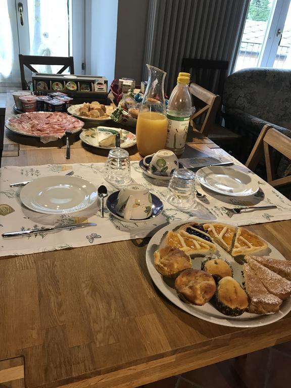 Bed and Breakfast La Ciliegia Bianca Belgirate Exterior foto